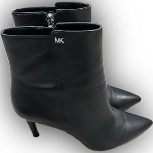 NWT Michael Kors Black Ankle Boots, Sz 9